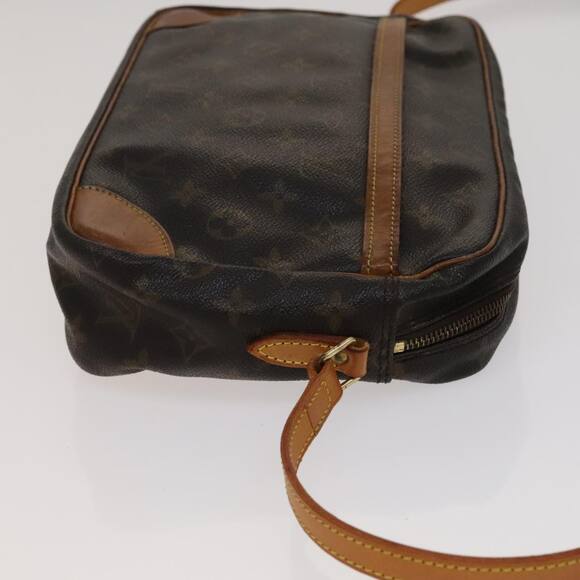 LOUIS VUITTON Monogram Trocadero 27 Shoulder Bag M51274 - Picture 3 of 16